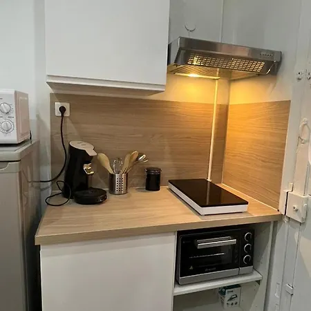 Hotel Studio Centre *