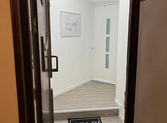 Studio Centre מלון *