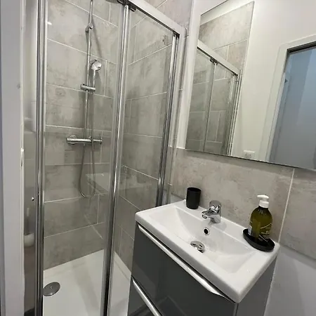 Studio Centre *